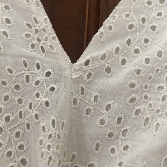Love the Label Tiered Eyelet Mini Dress Size L ecrue Cotton - Picture 4 of 4